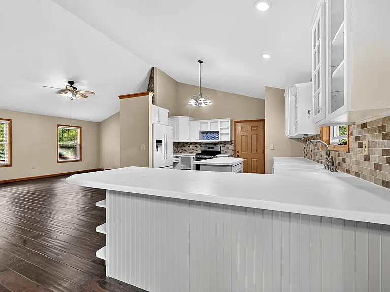 6 Hadley Ln — Photo 24