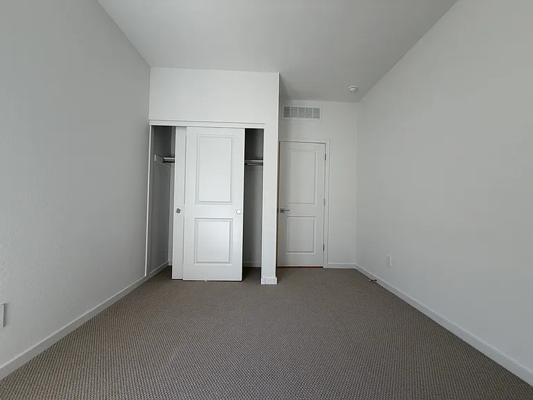 15887 W Cottontail Ln — Photo 16