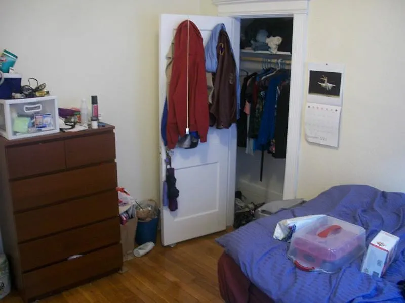 2 bed, 700 sqft, $3,300 — Photo 2