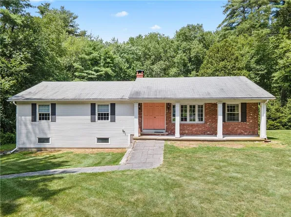 37 Mary Elizabeth Dr, Scituate, RI 02857
