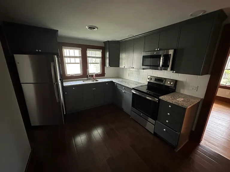 209 East Ave #2 — Photo 27