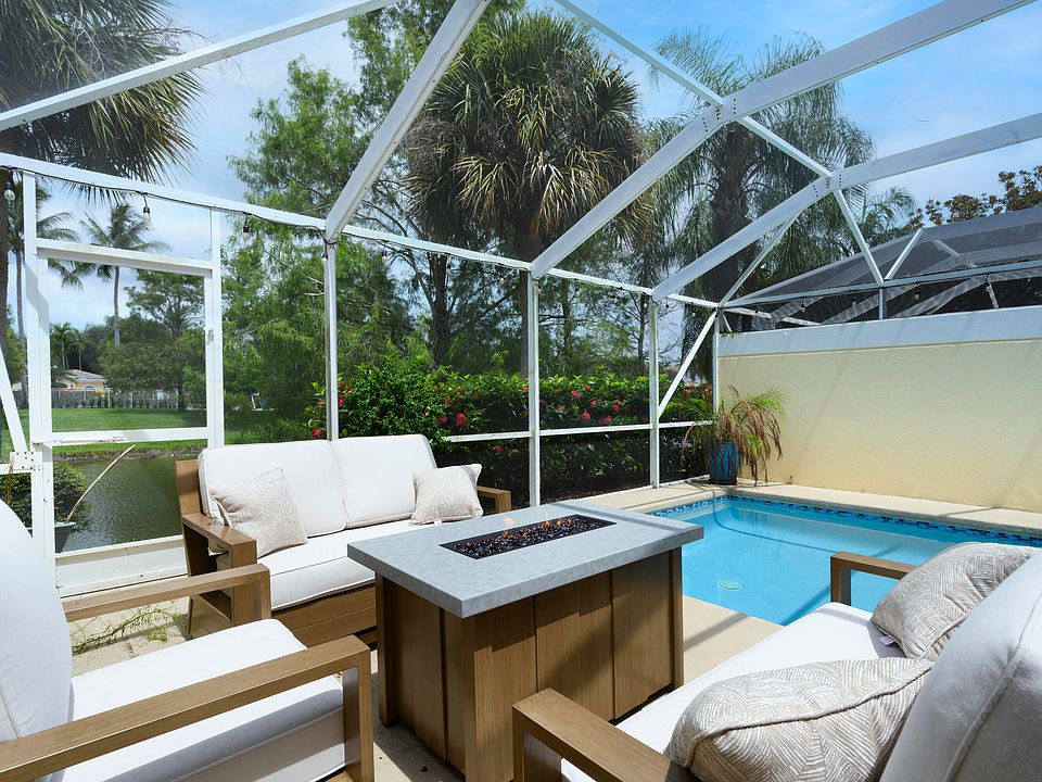 1st image of 435 Capistrano Drive