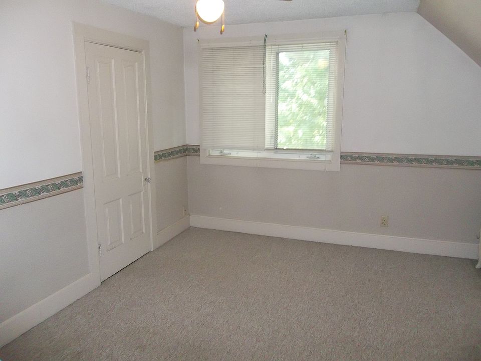 415 W Main