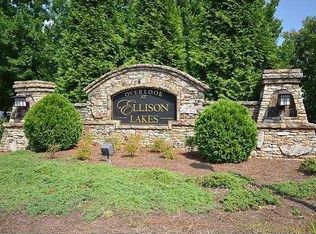 2011 Lakeshore Overlook Cir NW, Kennesaw, GA 30152