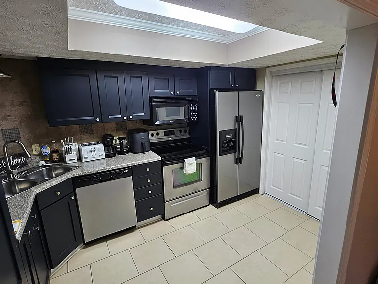 4827 Smoketalk Ln — Photo 7