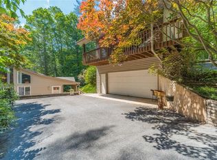 66 Woody Bnd, Dahlonega, GA 30533