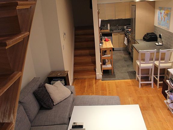 3rd image of 215 E 81st St APT 5C