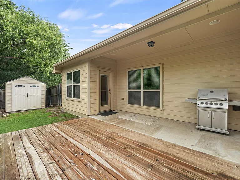 1409 Hidden Creek Dr — Photo 10