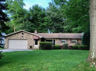 10163 Fairtree Dr, Strongsville, OH