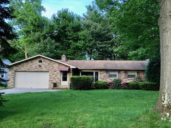 10163 Fairtree Dr, Strongsville, OH 44149