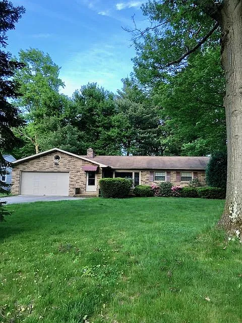10163 Fairtree Dr photo 1