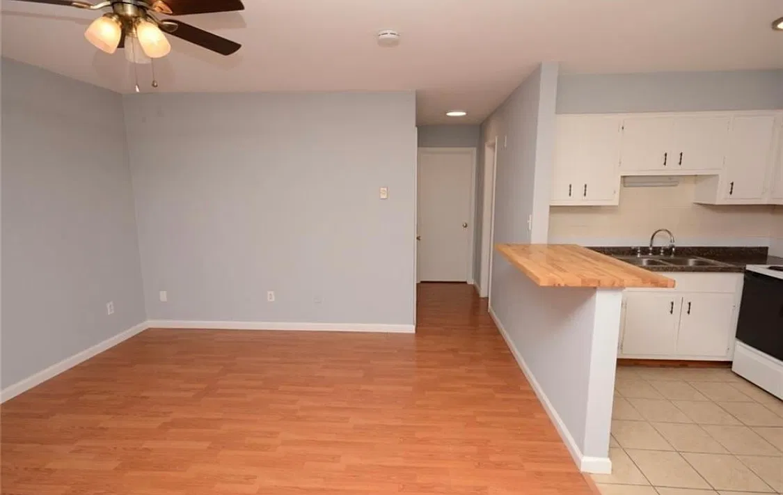 2 bed, 600 sqft, $1,100 — Photo 2