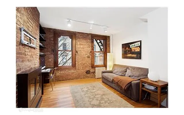 Rented by Douglas Elliman | media 7