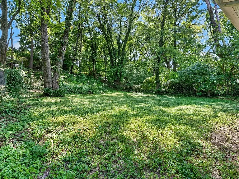 7534 Blanding Dr — Photo 15