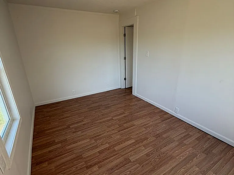 3435 Kathryn Ave NE — Photo 15