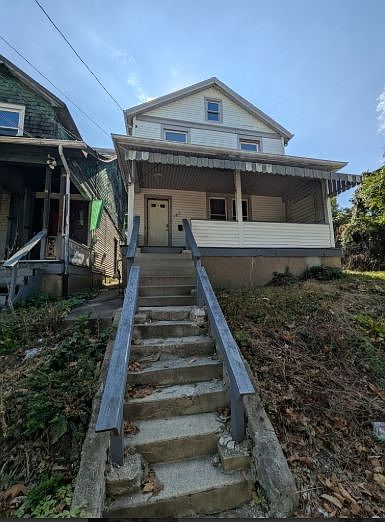 1st image of 1813 Converse St