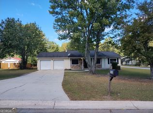 1010 Leeward Ln, Jonesboro, GA