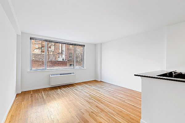 1st image of 160 W 22nd St APT 503