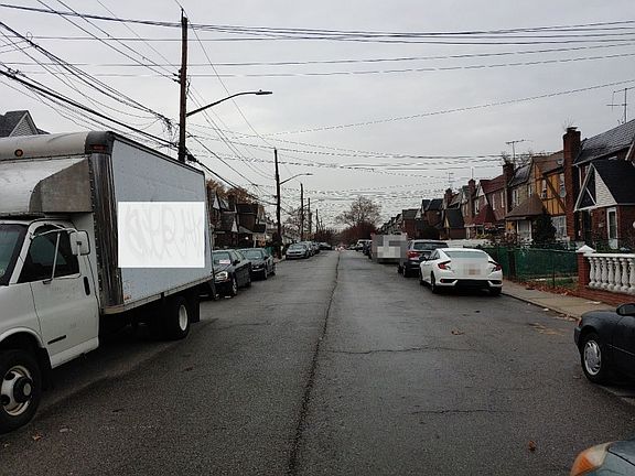 5th image of 11326 204th St
