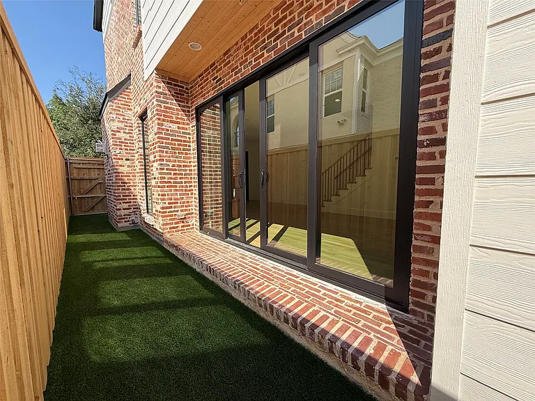 4423 Emerson Ave — Photo 29