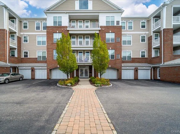 732 Regency Drive #732, Fishkill, NY 12542