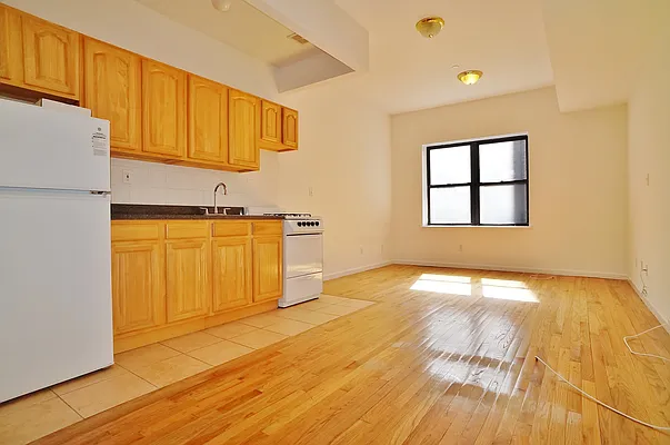 Rented by J Misrahi Realty Corp | media 12