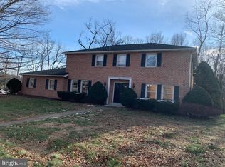 300 Acre Dr, Carlisle, PA 17013