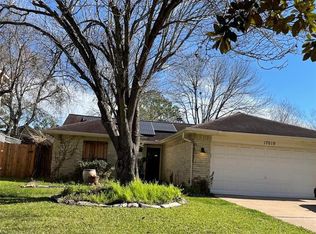 17019 Tranquil Dr, Sugar Land, TX 77498