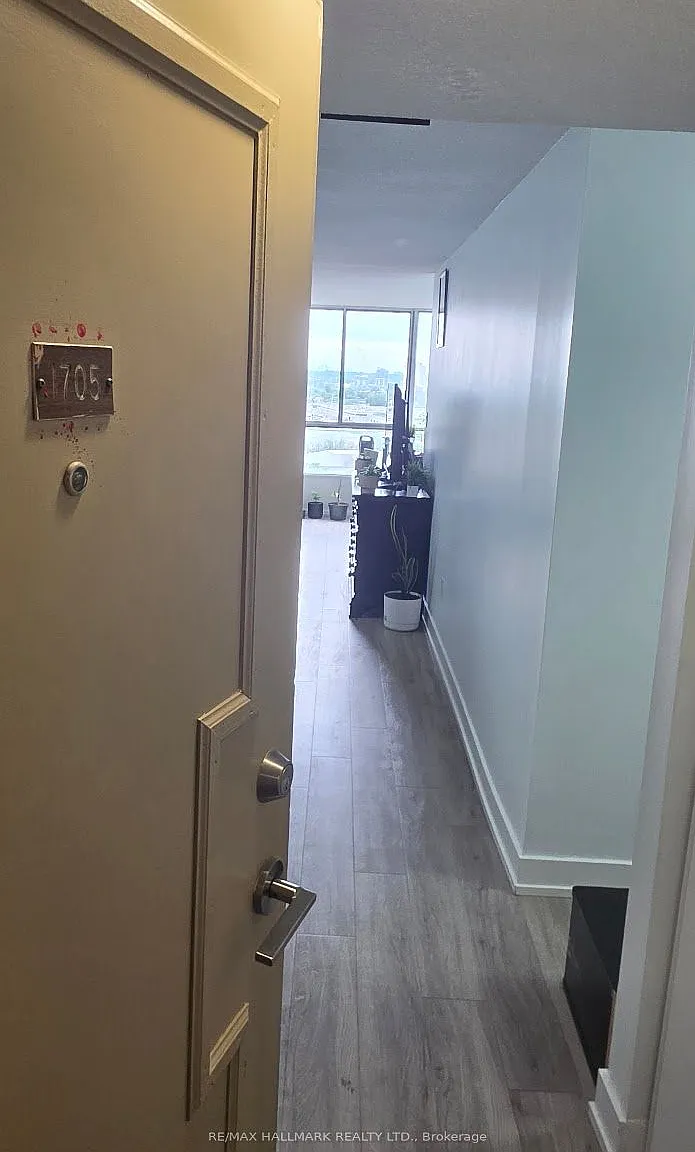 2 bed, $2,495 — Photo 4