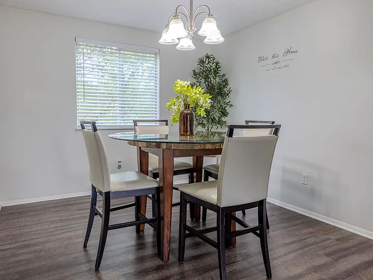2073 Raintree Pl — Photo 12
