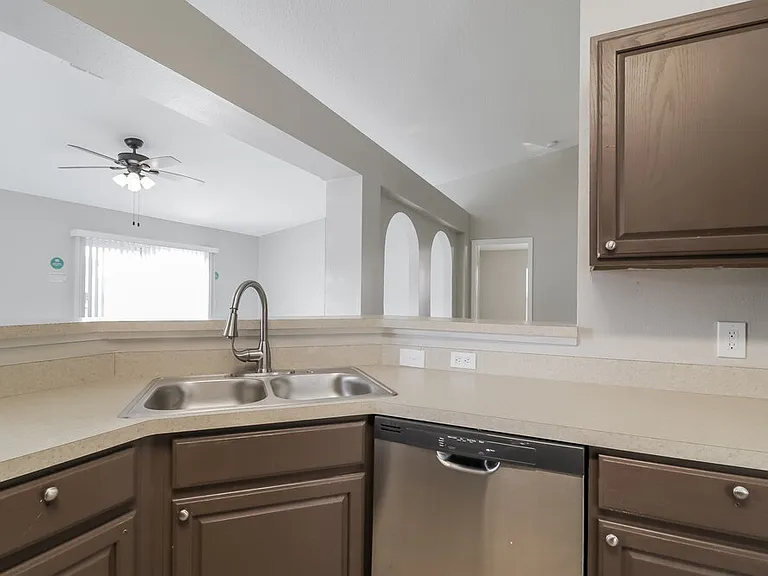 3224 Hunters Chase Loop — Photo 5