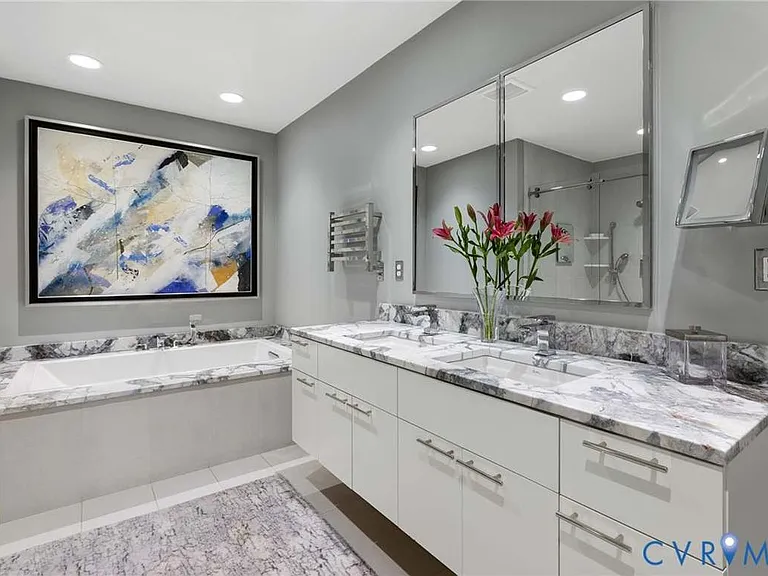 509 W 7th St — Photo 23