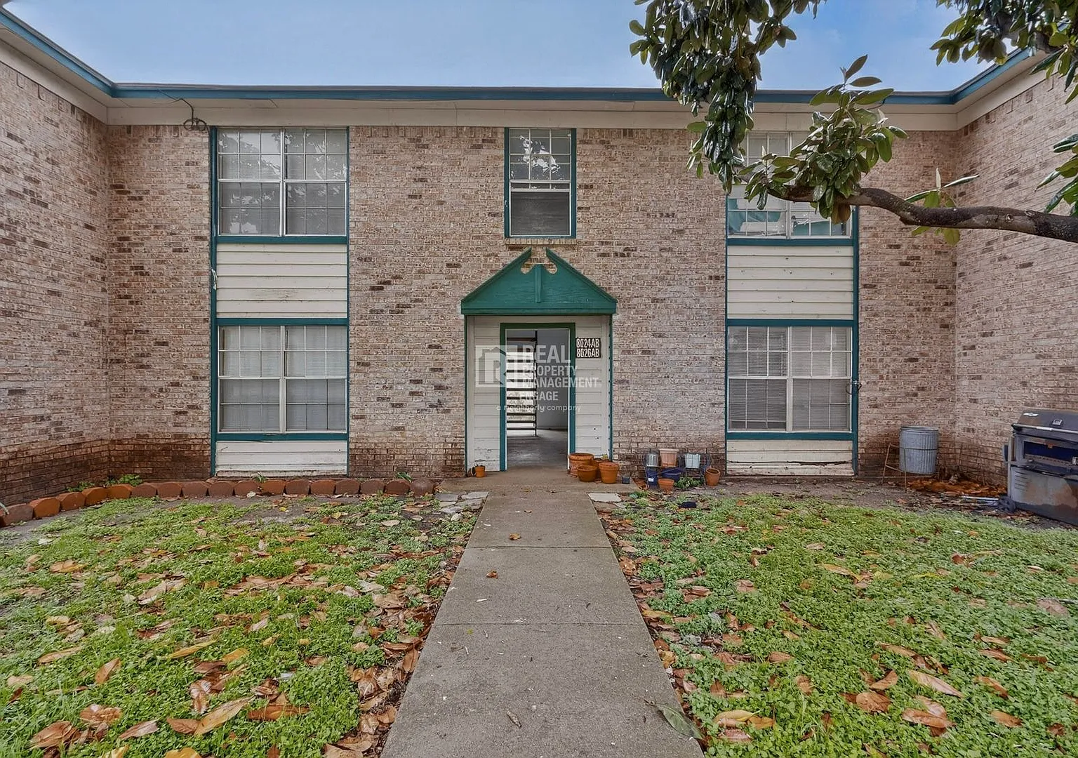 8024 Cambridge Circle — Photo 4