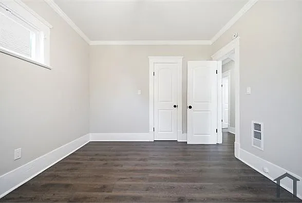 12828 Woodside Ave — Photo 13