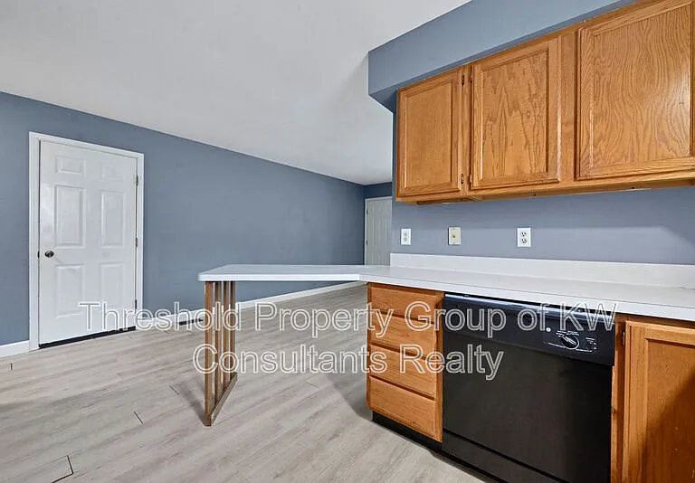 5809-5811 Pepperwood Ct #5809 — Photo 9
