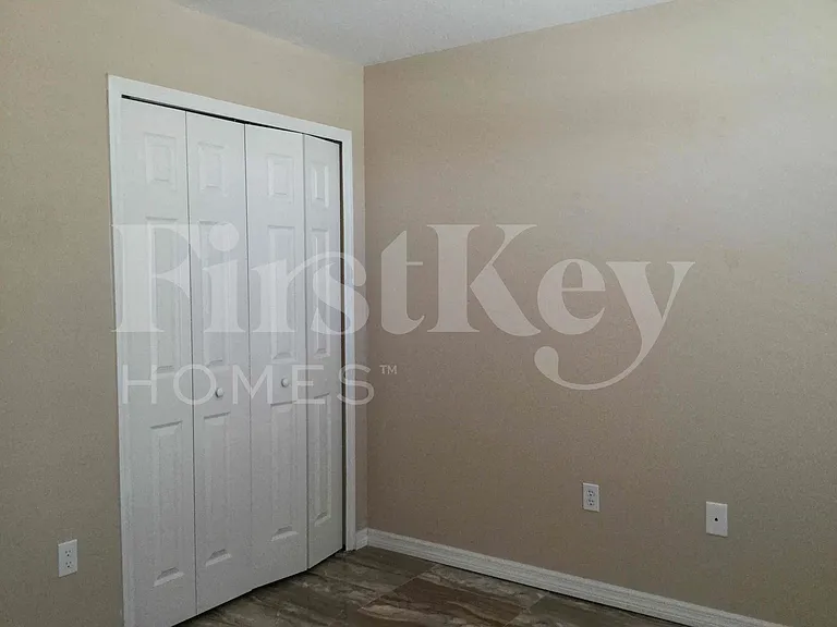 425 Hammerstone Ave — Photo 14