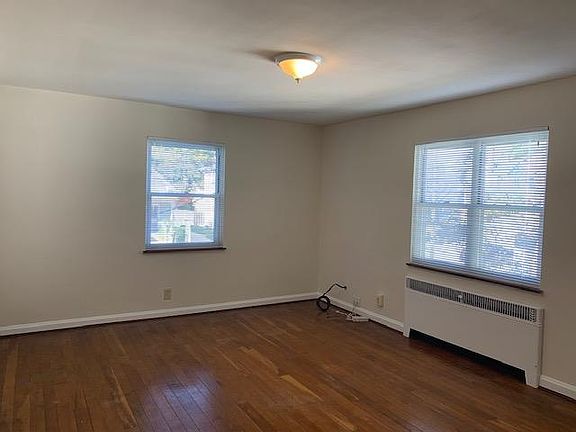3rd image of 1938 Mears Ave APT 3