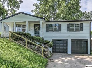 6433 Ogden St, Omaha, NE 68104