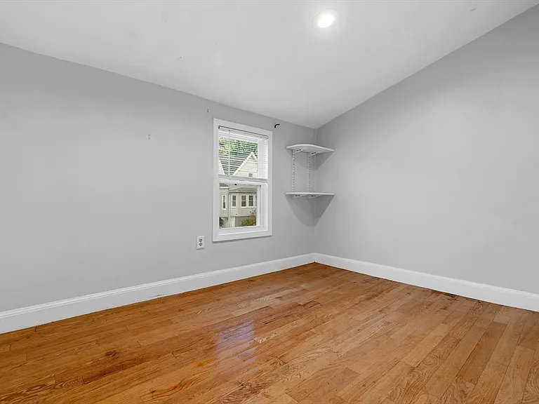 7 Pine St #2 — Photo 24