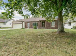 120 W Brazos Dr, Goddard, KS 67052