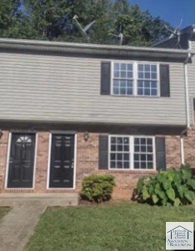 1136 Rives Rd Photo 1