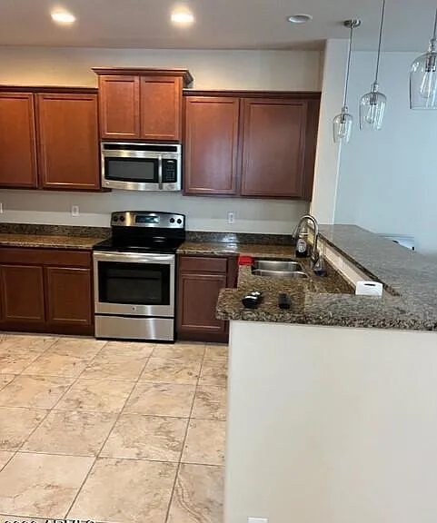 4754 E Red Oak Ln #101 — Photo 8