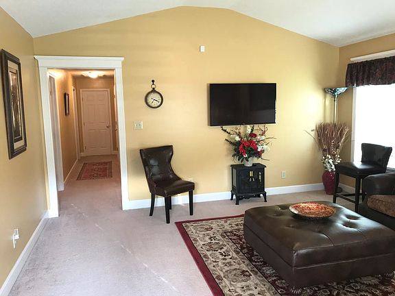 3rd image of 4106 Waterberry Cir
