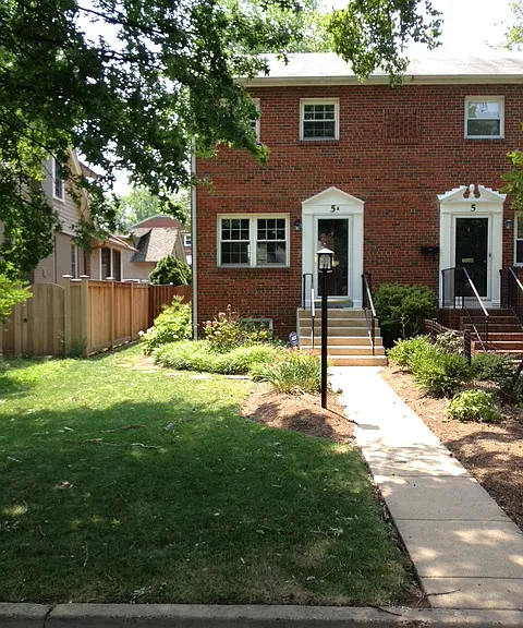 5A E Luray Ave — Photo 1