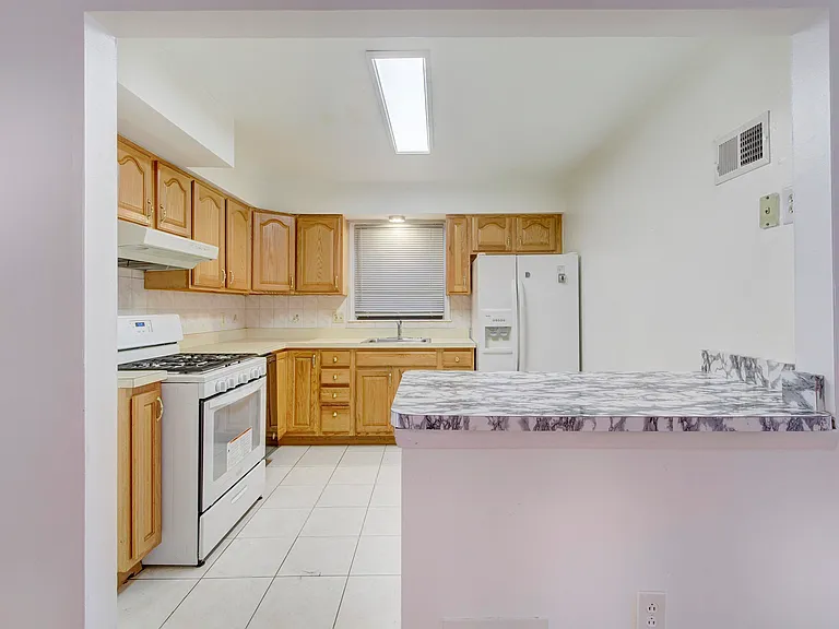 25 Skillman Ave #1 — Photo 7