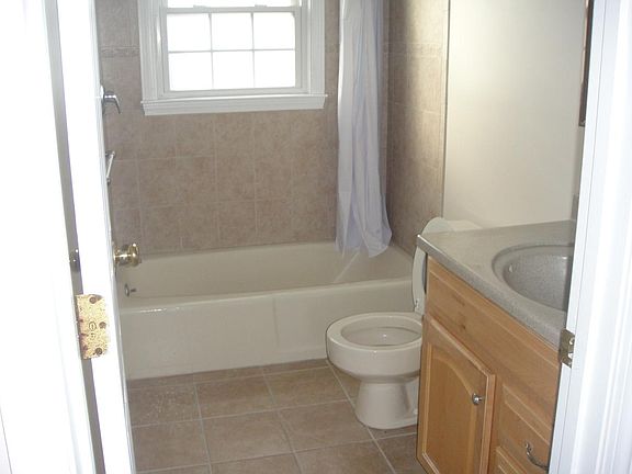 5th image of 101 Marlborough St #1