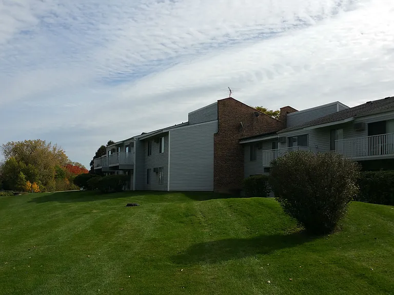Beech Pointe — Photo 7