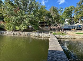 365 Seminole Rd, Sunrise Beach, MO 65079