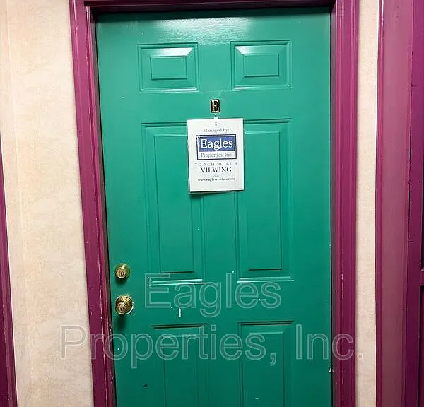 103 N Center St #E — Photo 4