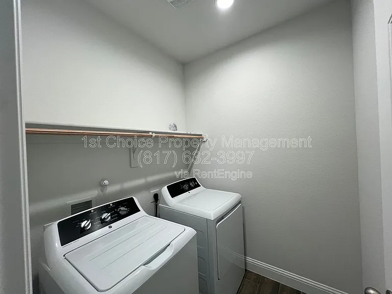 14869 Nightmist Rd — Photo 11